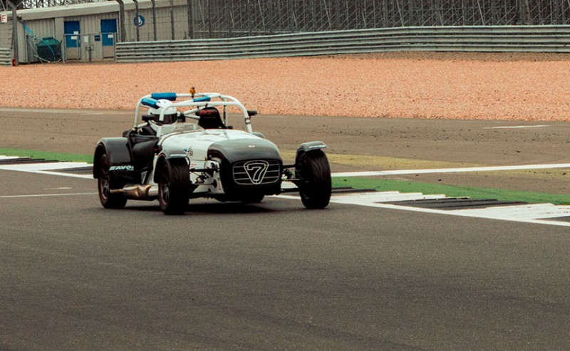 caterham2.jpg